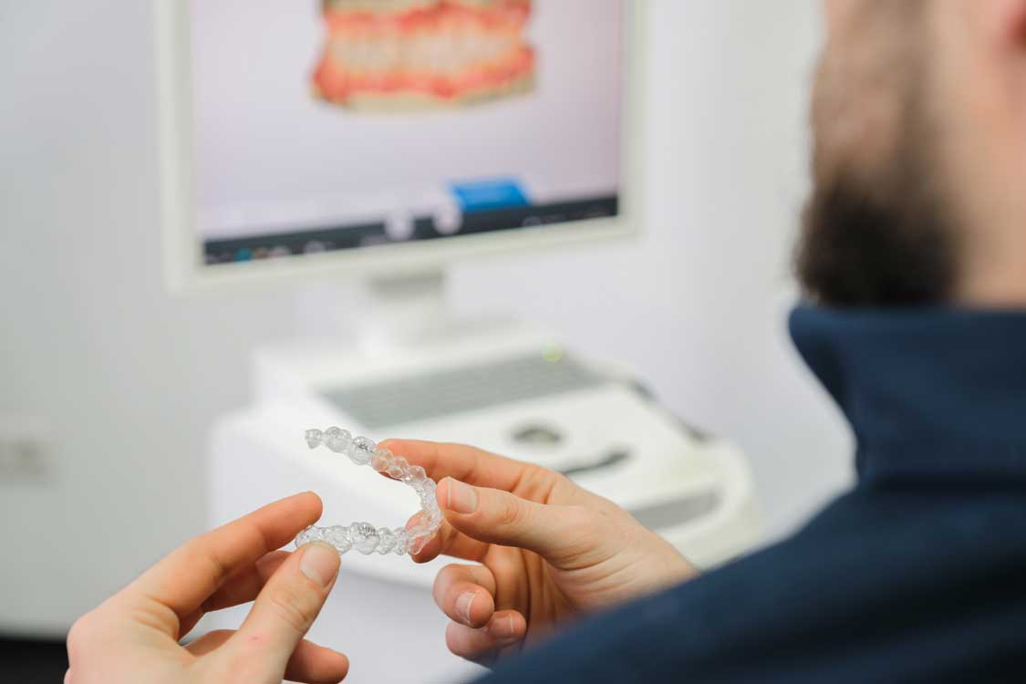 Invisalign - Zahnarztpraxis Dr. Lund und Dr. Freimann, Frankfurt